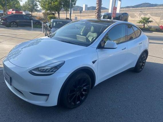 TESLA MODEL Y 2022 7SAYGDEE2NF342247 image